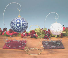 Gold Tone Or Silver Twisted Wire Scroll Ornament Display Stands - Twisted Gold Toned Ornament Stand